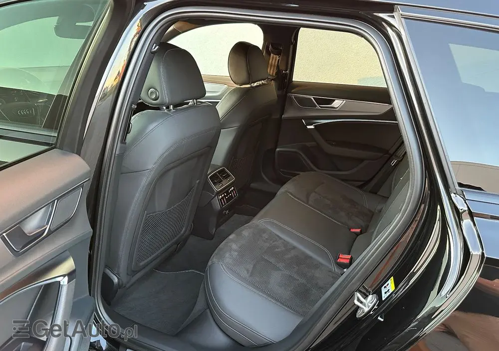 AUDI A6 Avant 55 TFSI e quattro S tronic sport