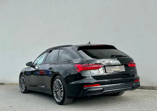 AUDI A6 Avant 55 TFSI e quattro S tronic sport