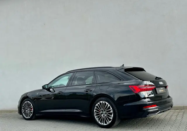 AUDI A6 Avant 55 TFSI e quattro S tronic sport