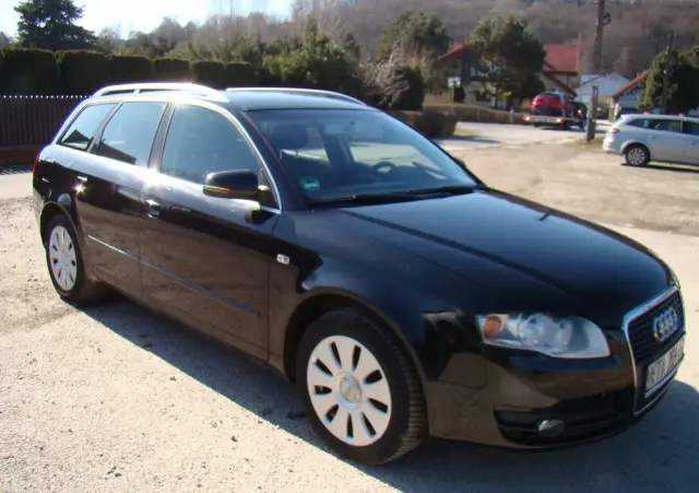 AUDI A4 Avant Ver-2-0-tdi-dpf