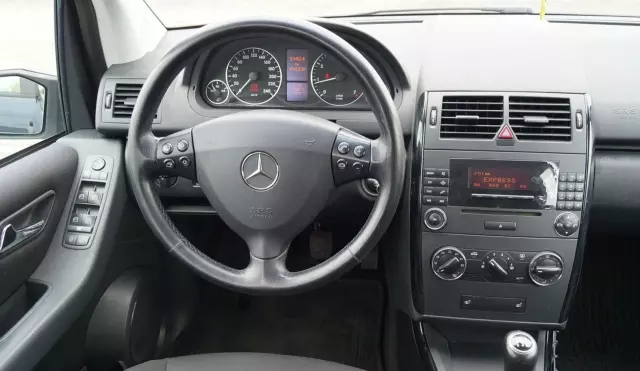 MERCEDES-BENZ Klasa A 