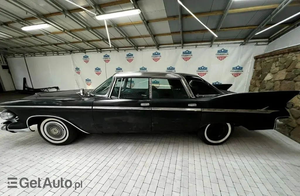 CHRYSLER Town & Country 