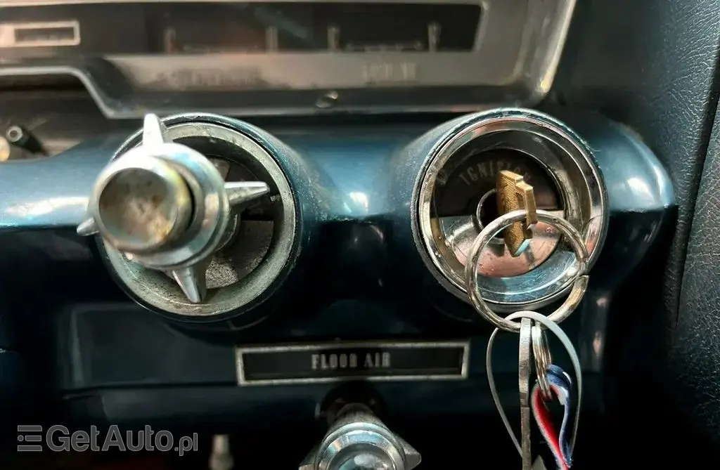 CHRYSLER Town & Country 