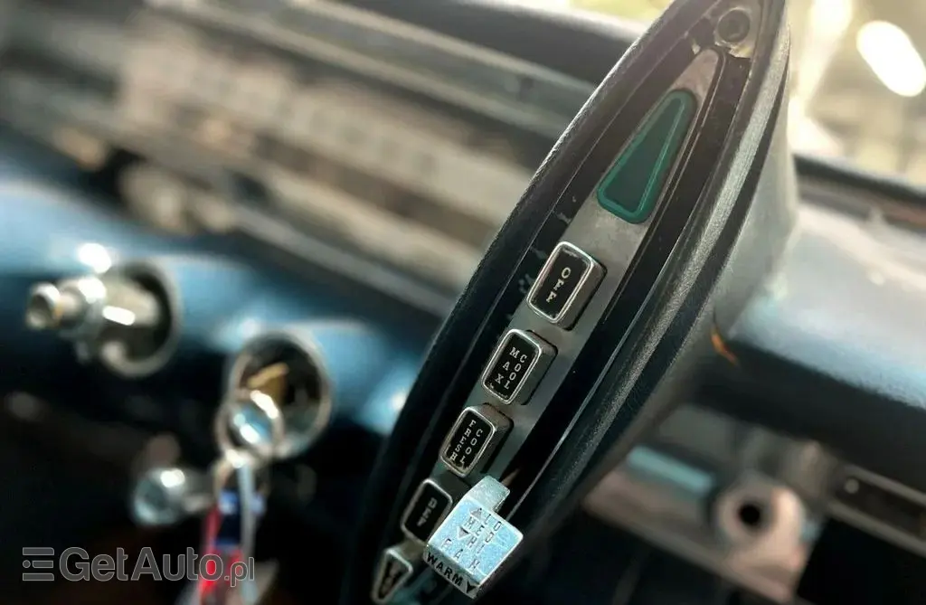 CHRYSLER Town & Country 