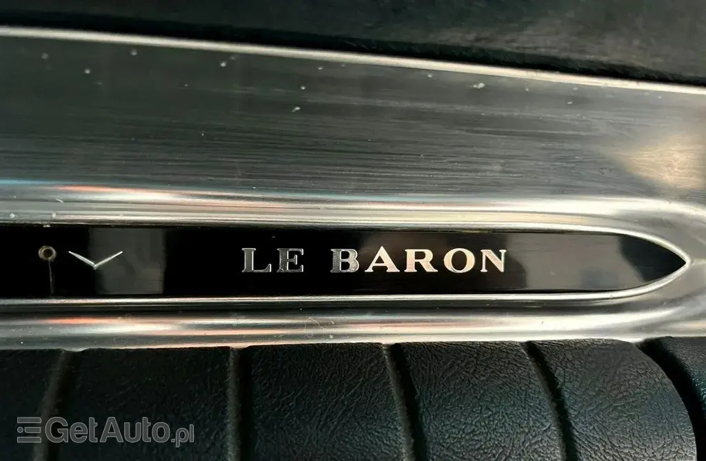 CHRYSLER Town & Country 