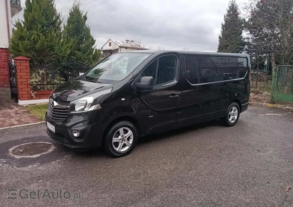 OPEL Vivaro 