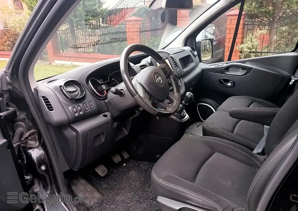 OPEL Vivaro 