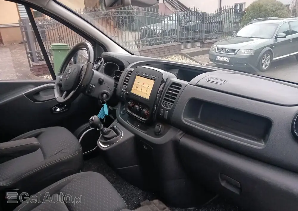 OPEL Vivaro 