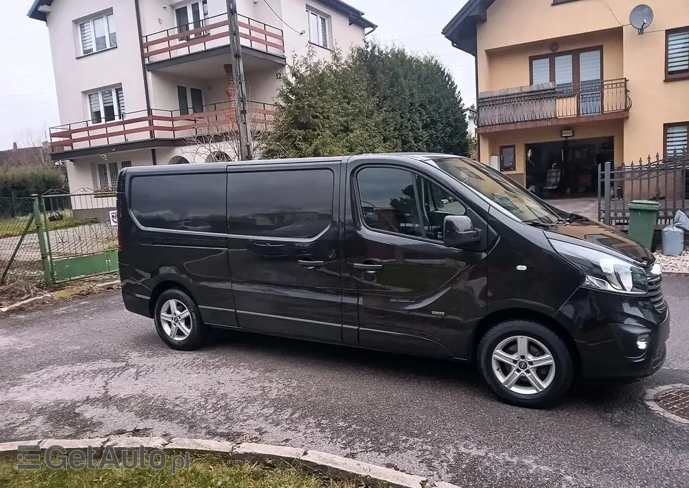 OPEL Vivaro 