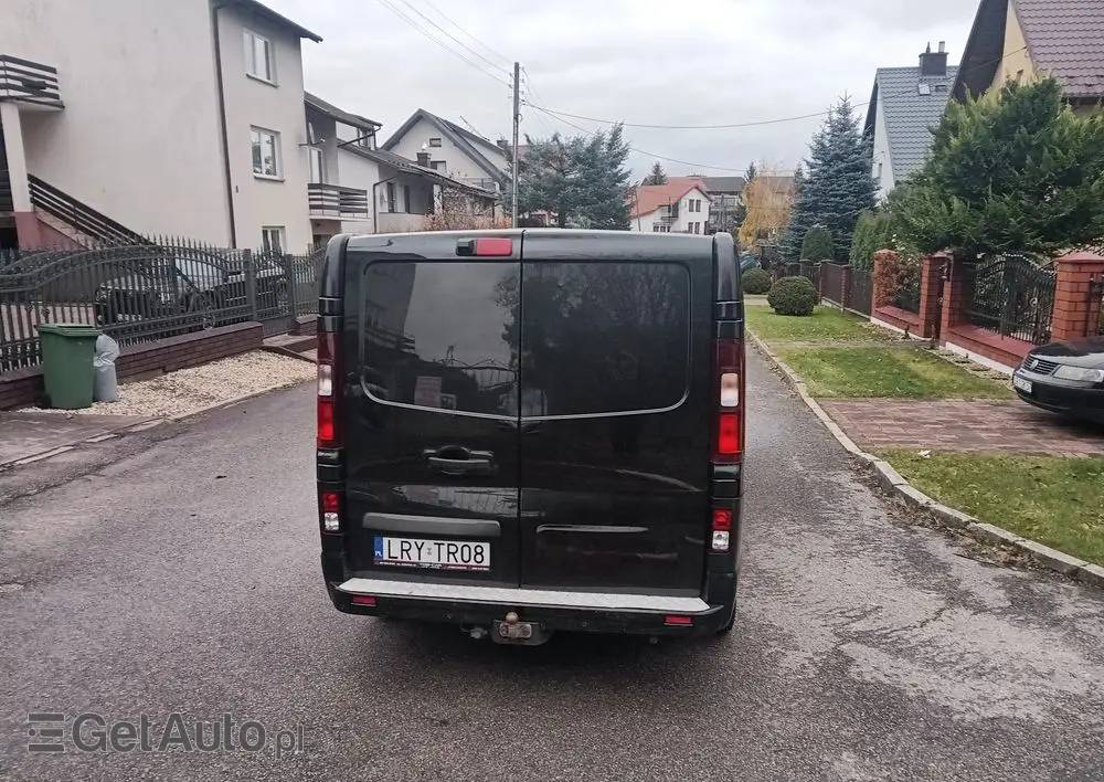 OPEL Vivaro 