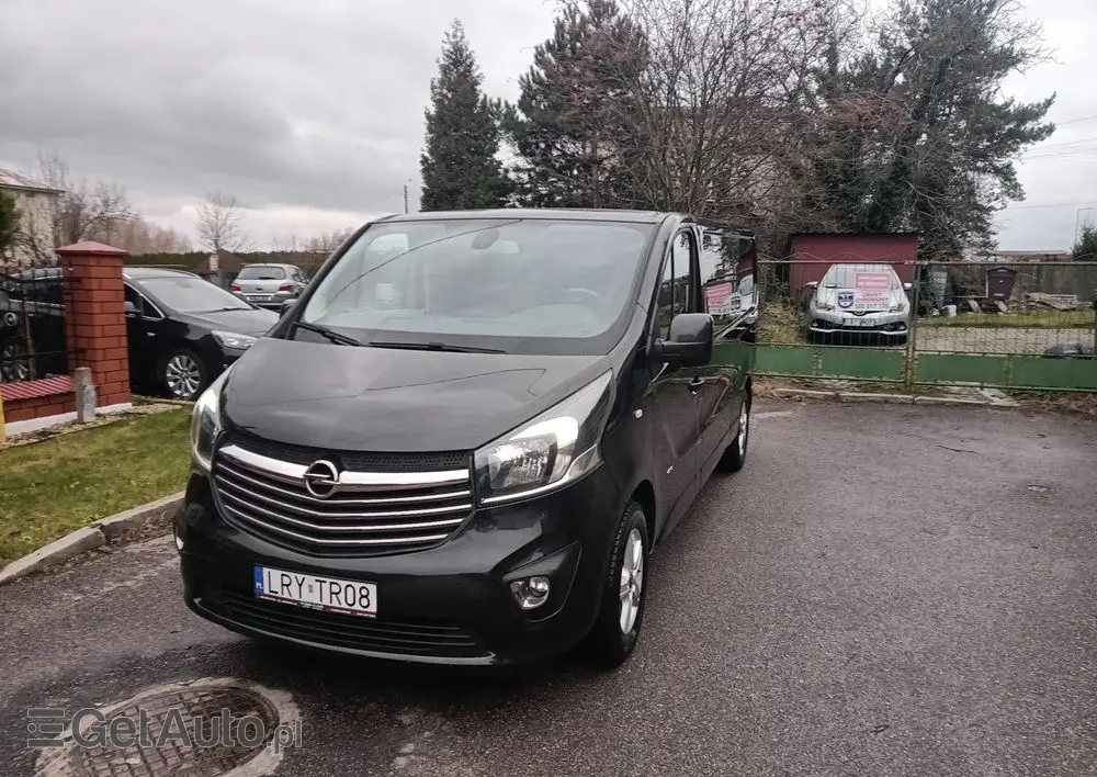 OPEL Vivaro 