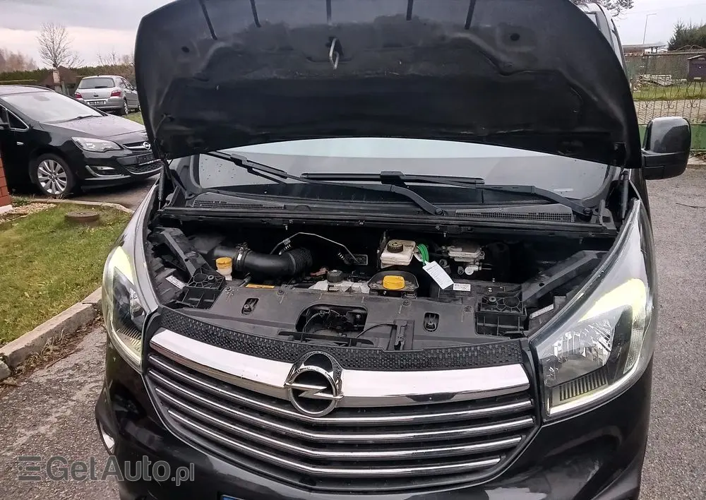 OPEL Vivaro 