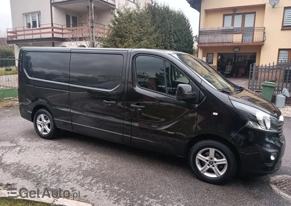 OPEL Vivaro 