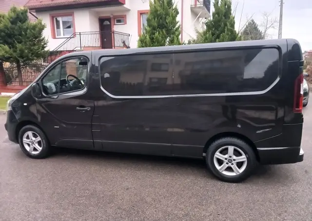 OPEL Vivaro 
