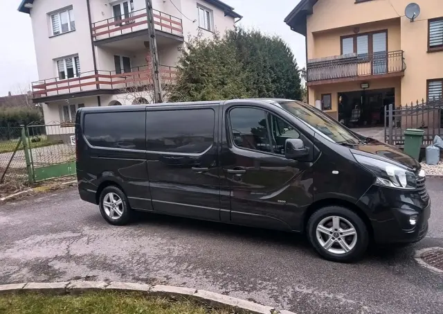 OPEL Vivaro 