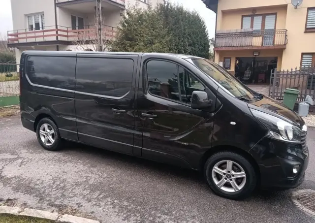 OPEL Vivaro 