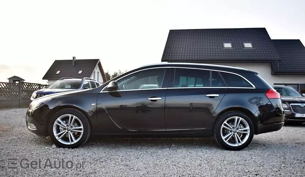 OPEL Insignia 