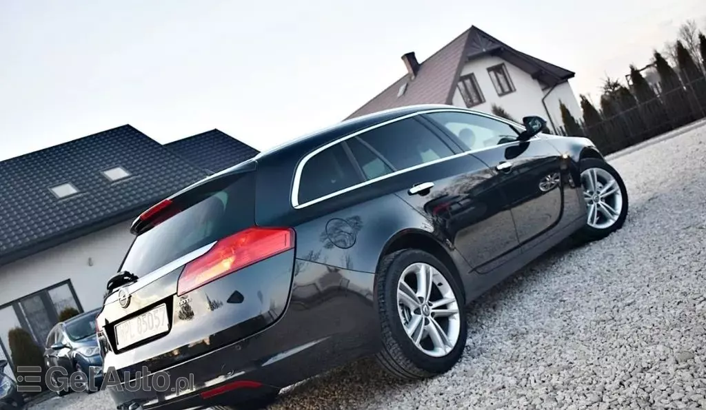 OPEL Insignia 