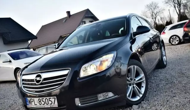 OPEL Insignia 