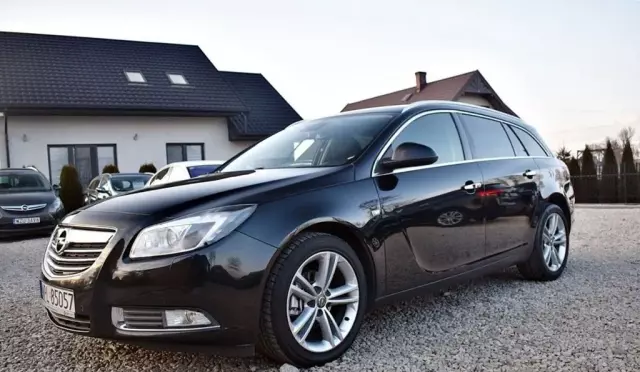 OPEL Insignia 