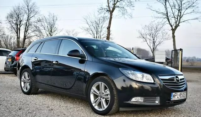OPEL Insignia 