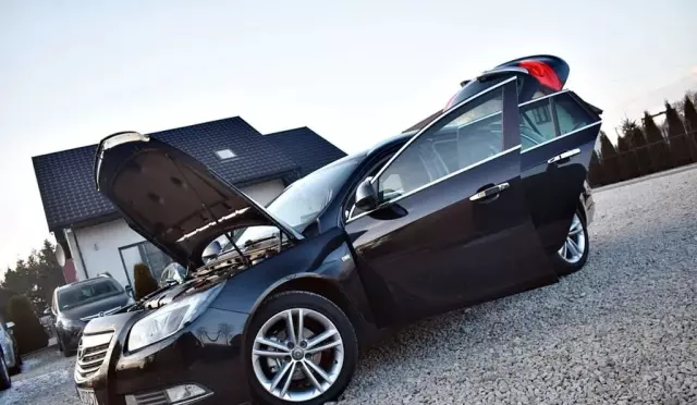 OPEL Insignia 