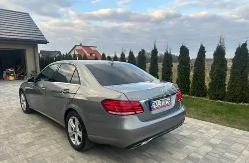 MERCEDES-BENZ Klasa E 