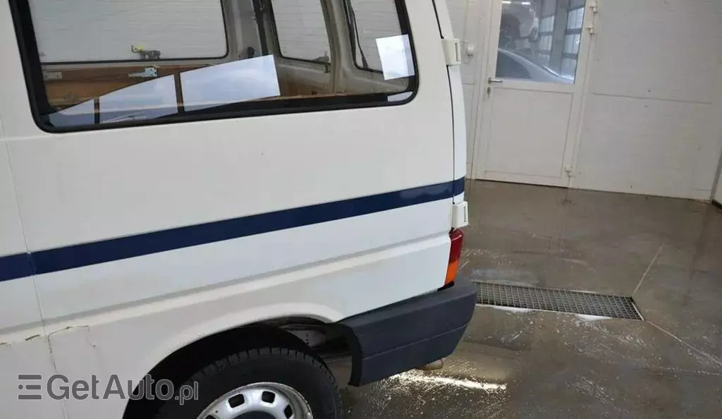 VOLKSWAGEN TRANSPORTER 