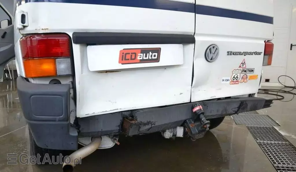 VOLKSWAGEN TRANSPORTER 