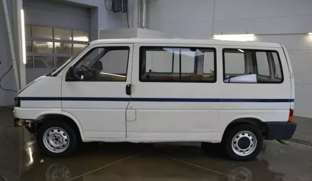 VOLKSWAGEN TRANSPORTER 