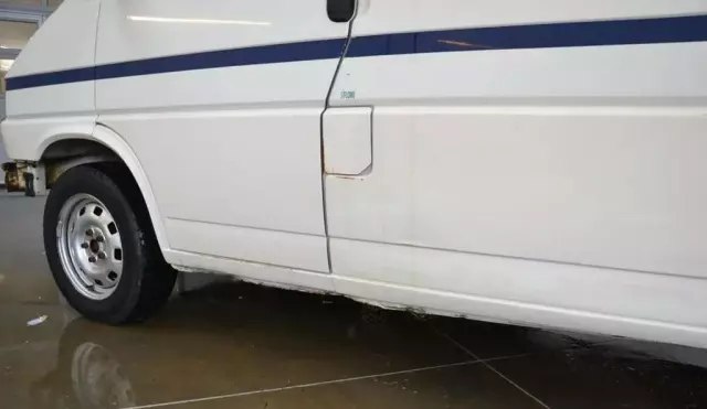 VOLKSWAGEN TRANSPORTER 