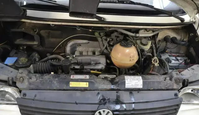 VOLKSWAGEN TRANSPORTER 