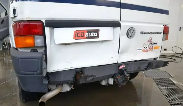 VOLKSWAGEN TRANSPORTER 