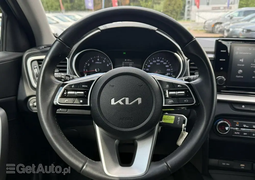 KIA Ceed 1.5 T-GDI M