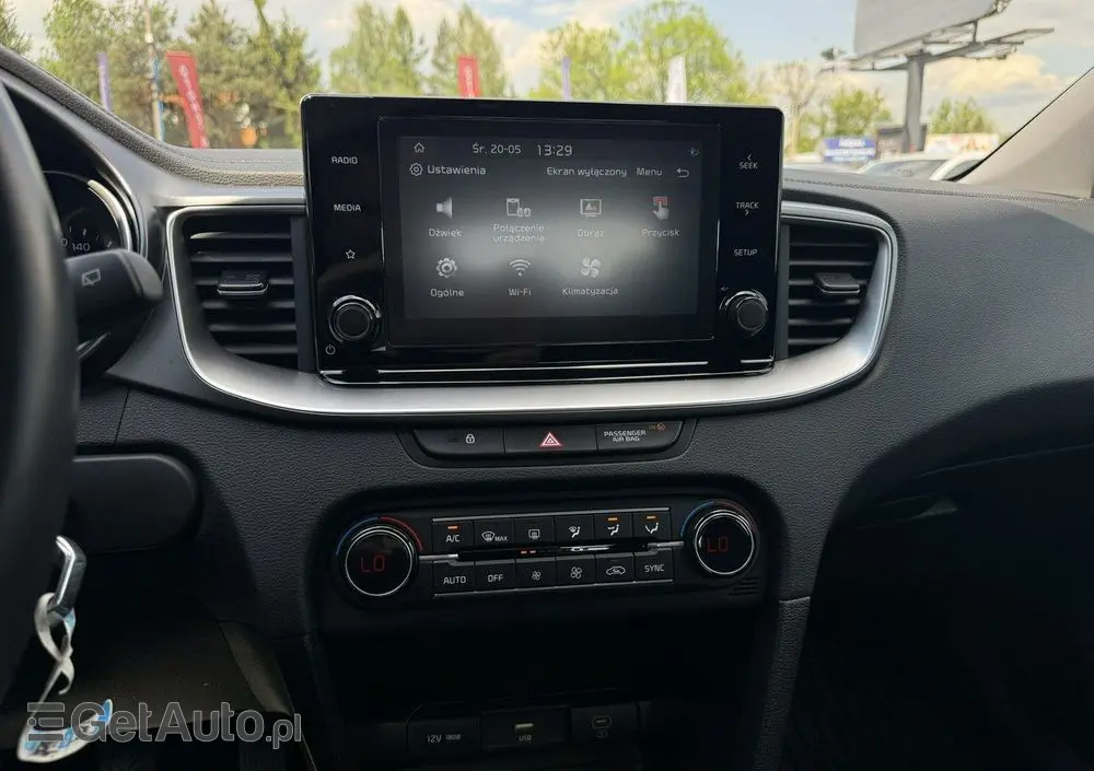 KIA Ceed 1.5 T-GDI M