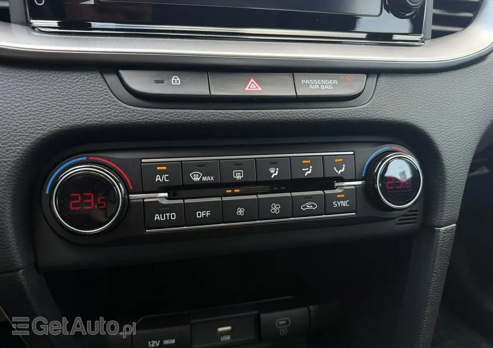 KIA Ceed 1.5 T-GDI M