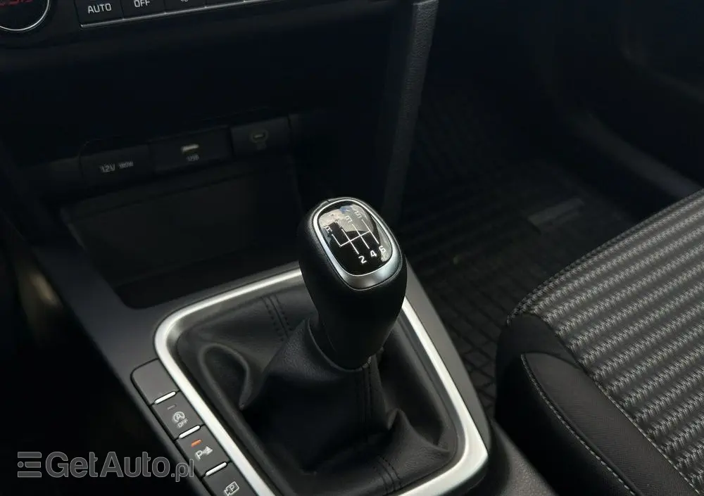 KIA Ceed 1.5 T-GDI M