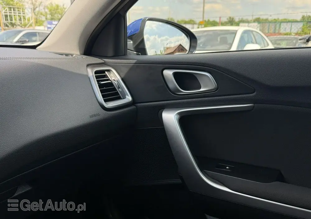 KIA Ceed 1.5 T-GDI M
