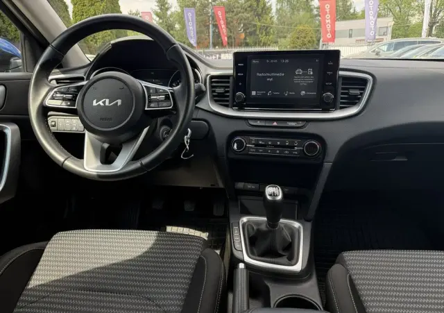 KIA Ceed 1.5 T-GDI M