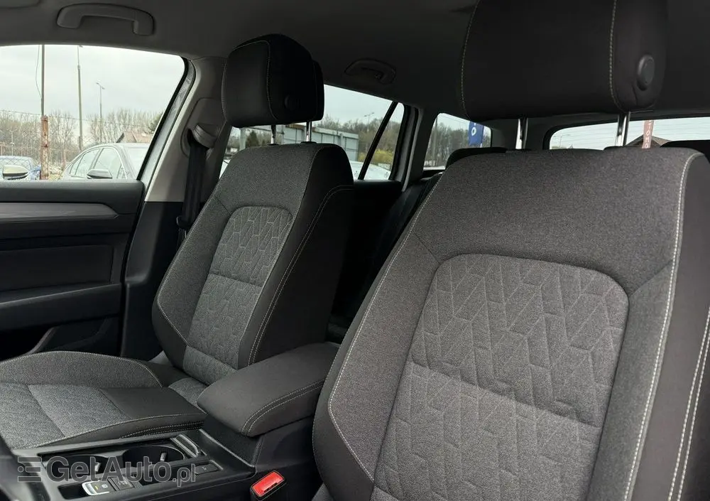VOLKSWAGEN Passat 1.5 TSI EVO Business