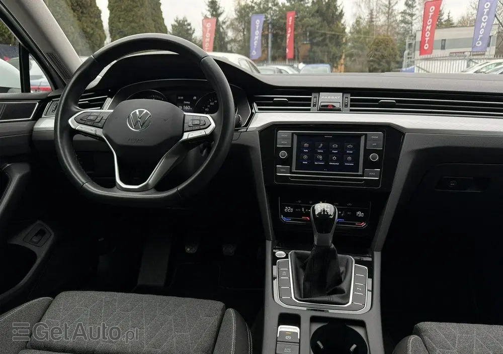 VOLKSWAGEN Passat 1.5 TSI EVO Business