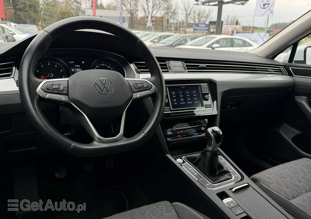 VOLKSWAGEN Passat 1.5 TSI EVO Business