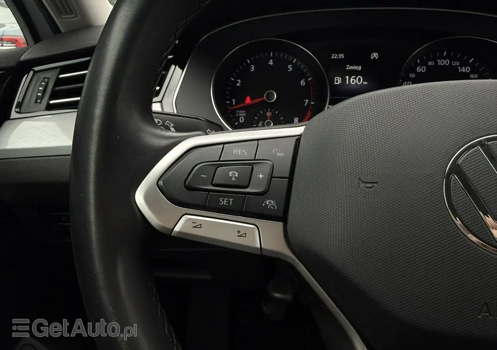 VOLKSWAGEN Passat 1.5 TSI EVO Business