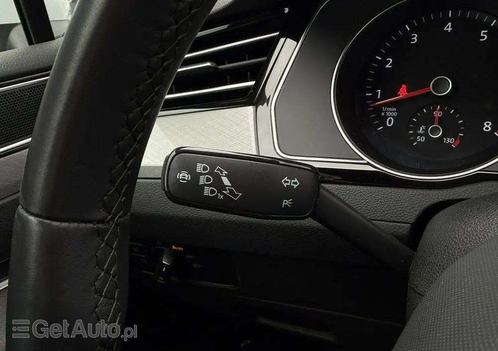 VOLKSWAGEN Passat 1.5 TSI EVO Business