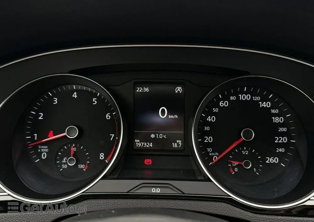 VOLKSWAGEN Passat 1.5 TSI EVO Business