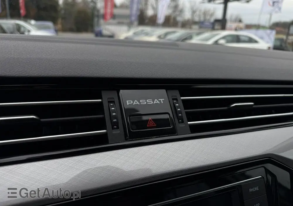VOLKSWAGEN Passat 1.5 TSI EVO Business