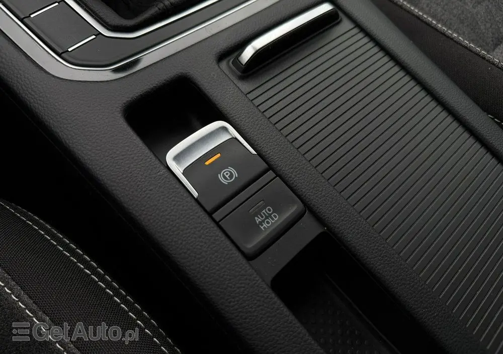 VOLKSWAGEN Passat 1.5 TSI EVO Business
