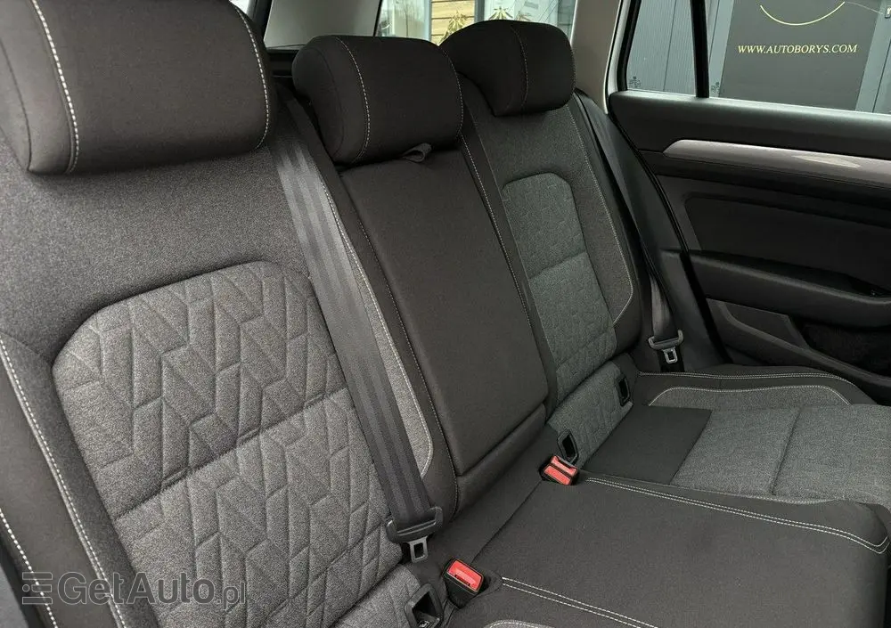 VOLKSWAGEN Passat 1.5 TSI EVO Business