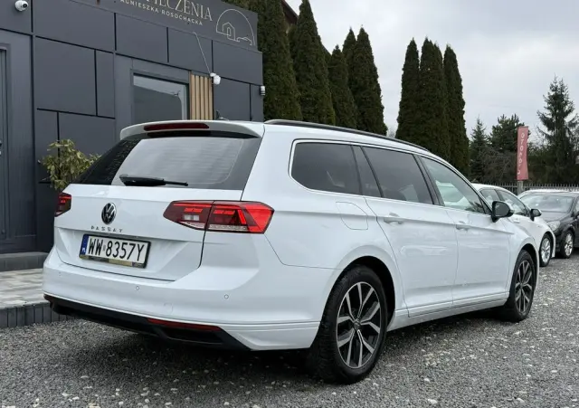 VOLKSWAGEN Passat 1.5 TSI EVO Business