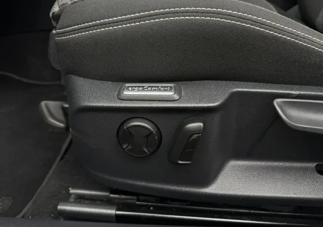 VOLKSWAGEN Passat 1.5 TSI EVO Business